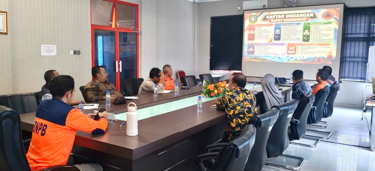 BPBD KEPRI MATANGKAN PERSIAPAN RAKOR LINTAS SEKTOR ANTISIPASI PUNCAK MUSIM HUJAN DAN PERUBAHAN IKLIM